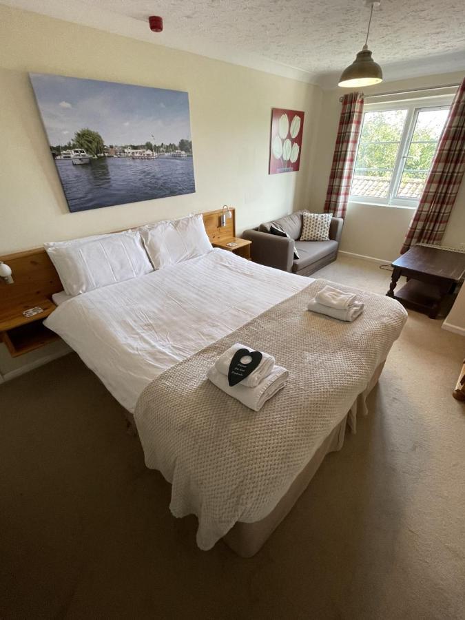 이스트데어햄 Yaxham Mill B&B 외부 사진