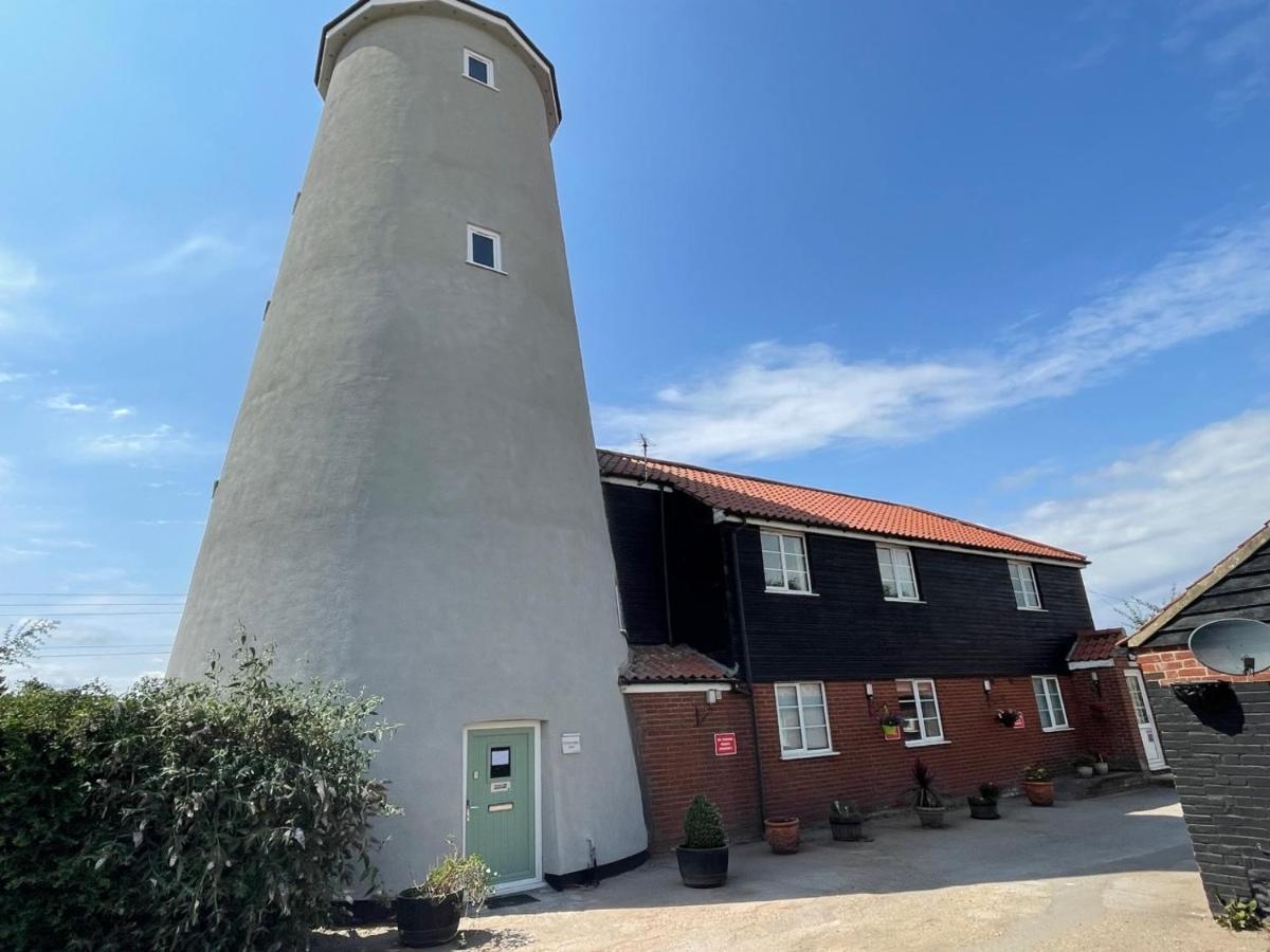이스트데어햄 Yaxham Mill B&B 외부 사진