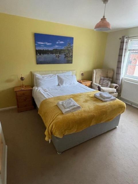 이스트데어햄 Yaxham Mill B&B 외부 사진