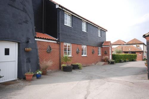 이스트데어햄 Yaxham Mill B&B 외부 사진